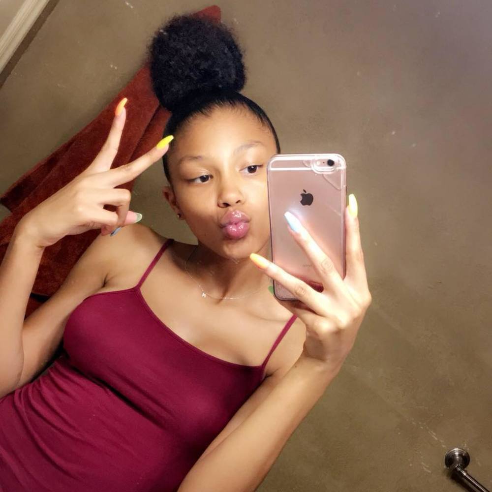 Meet your Posher, Máymáy